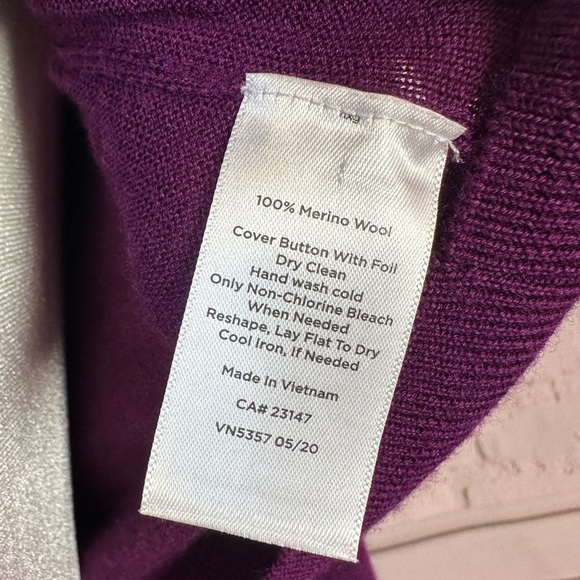 Talbots Rich Purple Crew Neck Sweater merino wool size large petite - Picture 7 of 7